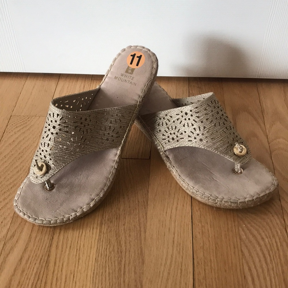 Women’s wedge sandals